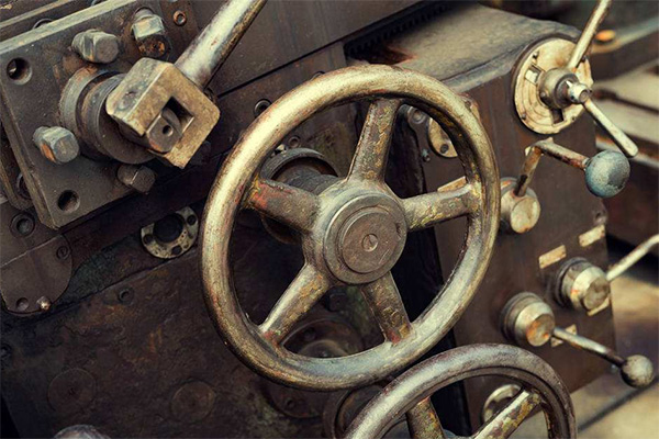 1525915215163520.jpg 工業(yè)除濕機(jī)應(yīng)對機(jī)械生銹.jpg