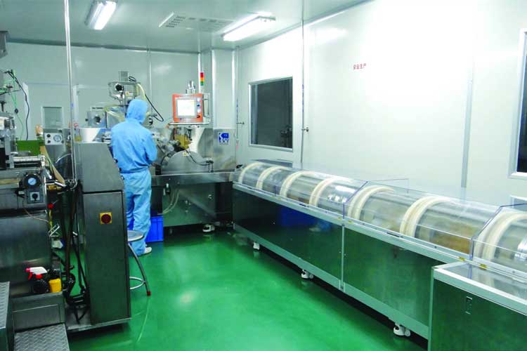 1531270714227806.jpg 膠囊生產車間.jpg